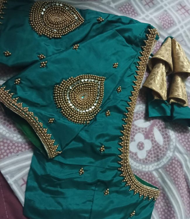 thready wonders-our gallary-Hand embroidery image